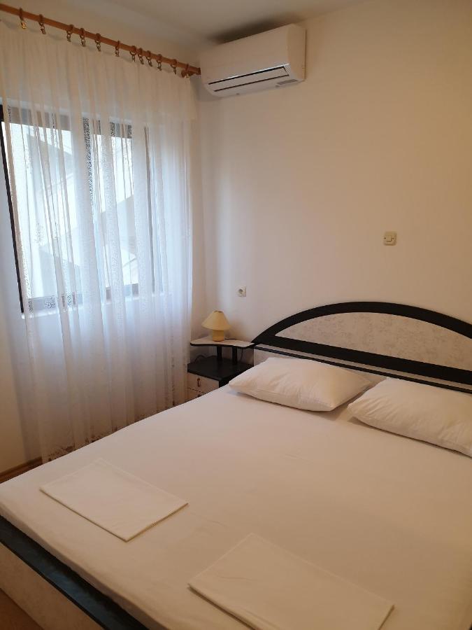 Apartments And Rooms With Parking Space Metajna, Pag - 4120 外观 照片