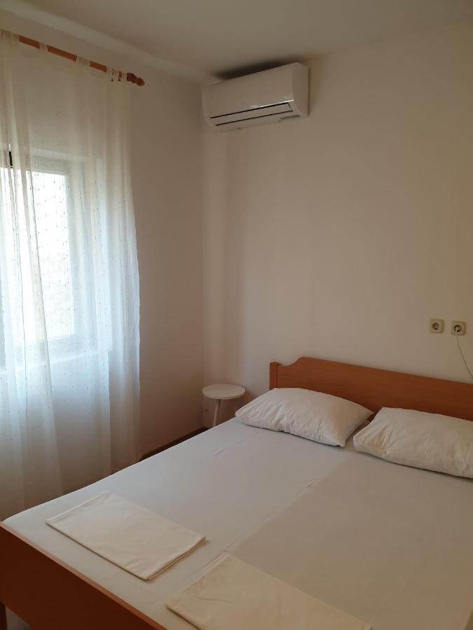 Apartments And Rooms With Parking Space Metajna, Pag - 4120 外观 照片