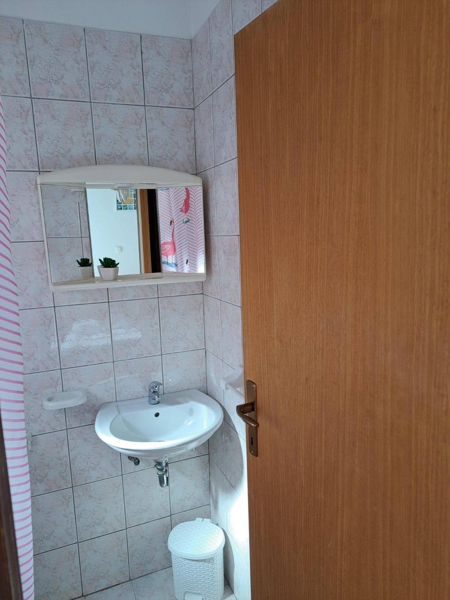 Apartments And Rooms With Parking Space Metajna, Pag - 4120 客房 照片